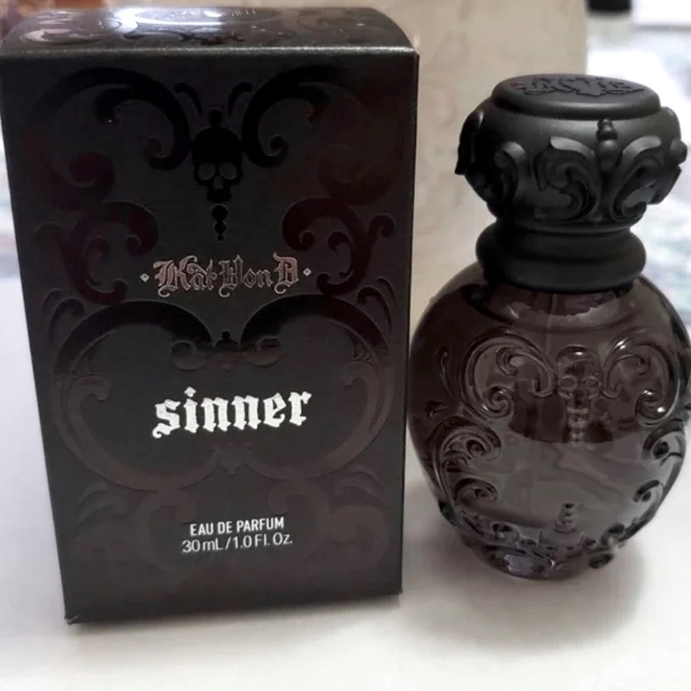LAST ONE!!RARE/DISCONTINUED KVD SINNER EDP (1oz/30ml)NIB!!
